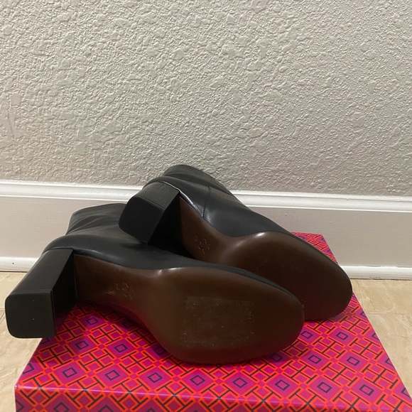 NIB Tory burch Devon boots - Picture 5 of 6